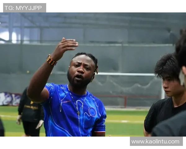 足球明星乘飞机的精彩瞬间合集让你领略他们的风采与魅力